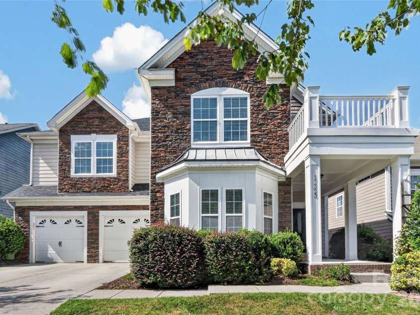 17323 Silas Place Drive, Davidson, NC 28036.  MLS# CAR4420635, YatesRealty ID 50185. 