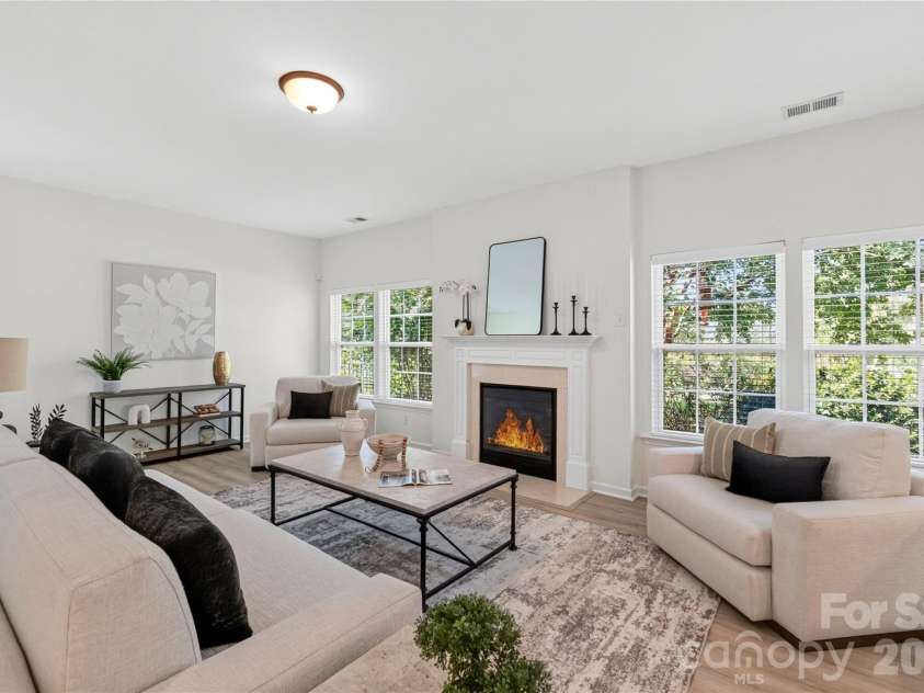 17323 Silas Place Drive, Davidson, NC 28036.  MLS# CAR4420635, YatesRealty ID 50185. 