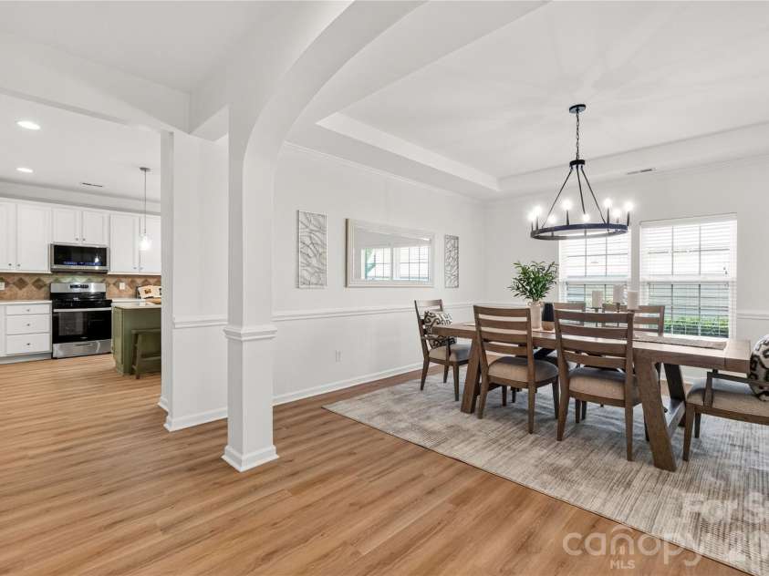 17323 Silas Place Drive, Davidson, NC 28036.  MLS# CAR4420635, YatesRealty ID 50185. 