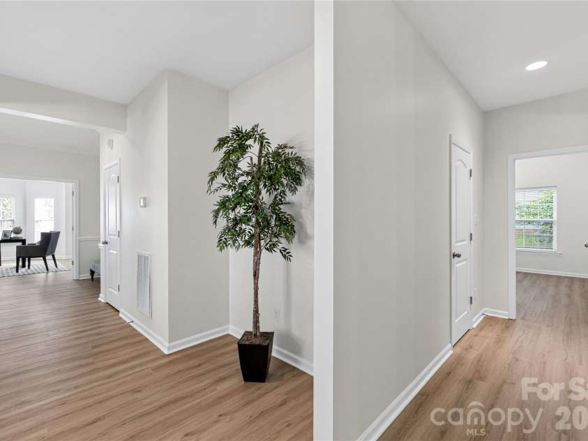17323 Silas Place Drive, Davidson, NC 28036.  MLS# CAR4420635, YatesRealty ID 50185. 