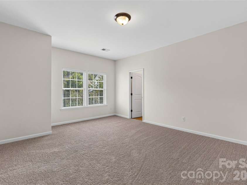 17323 Silas Place Drive, Davidson, NC 28036.  MLS# CAR4420635, YatesRealty ID 50185. 