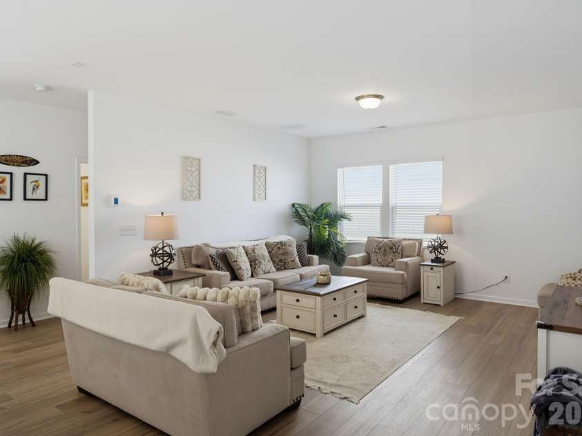 10100 Travis Floyd Lane, Charlotte, NC 28214.  MLS# CAR4420818, YatesRealty ID 50187. 