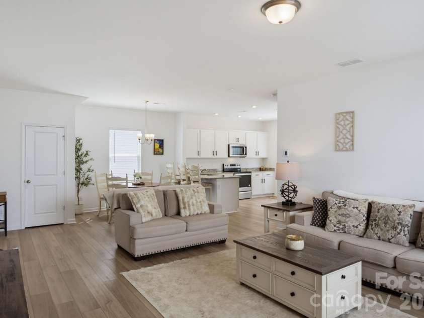 10100 Travis Floyd Lane, Charlotte, NC 28214.  MLS# CAR4420818, YatesRealty ID 50187. 
