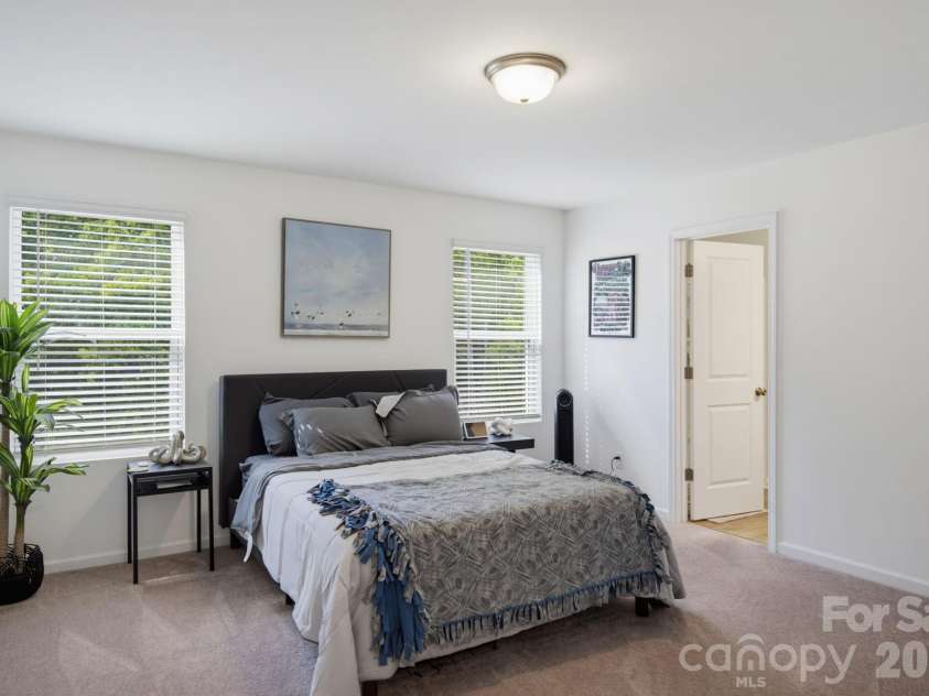 10100 Travis Floyd Lane, Charlotte, NC 28214.  MLS# CAR4420818, YatesRealty ID 50187. 