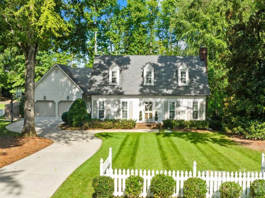 6616 Mays Chapel Lane, Charlotte, NC 28270.  MLS# CAR4419963, YatesRealty ID 50188. 