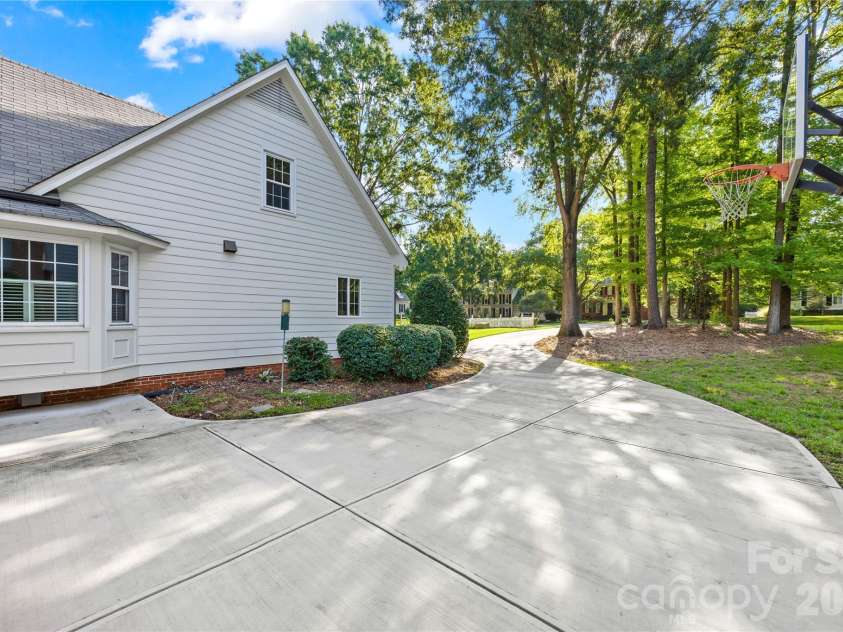 6616 Mays Chapel Lane, Charlotte, NC 28270.  MLS# CAR4419963, YatesRealty ID 50188. 