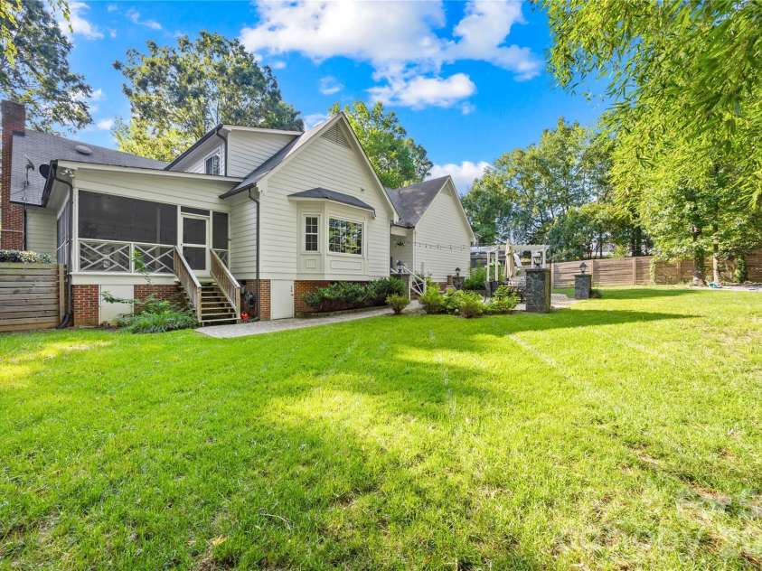6616 Mays Chapel Lane, Charlotte, NC 28270.  MLS# CAR4419963, YatesRealty ID 50188. 