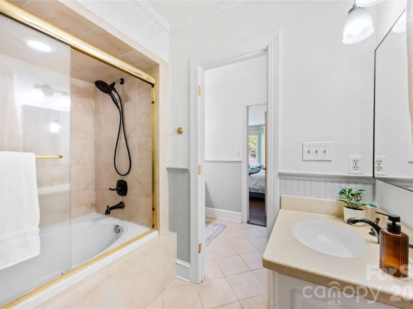6616 Mays Chapel Lane, Charlotte, NC 28270.  MLS# CAR4419963, YatesRealty ID 50188. Primary Bathroom