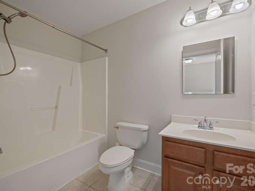 106 Sherman Oaks Lane, Mooresville, NC 28115.  MLS# CAR4420415, YatesRealty ID 50189. 