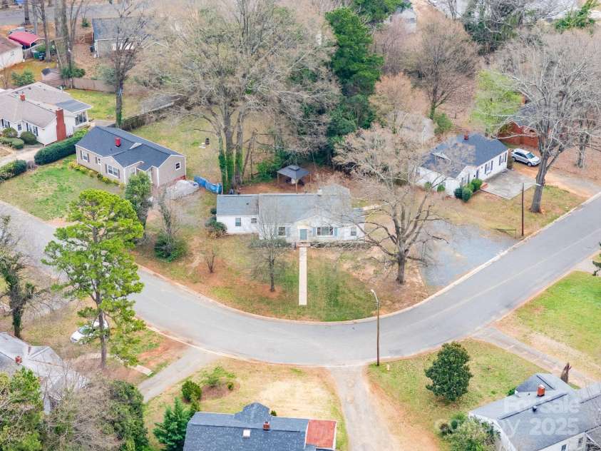 3036 Marlowe Avenue, Charlotte, NC 28208.  MLS# CAR4232409, YatesRealty ID 5019. Aerial corner lot
