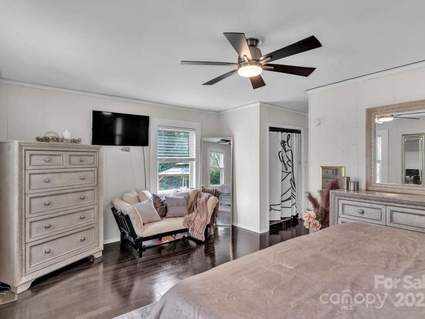 3036 Marlowe Avenue, Charlotte, NC 28208.  MLS# CAR4232409, YatesRealty ID 5019. Primary (back yard view)