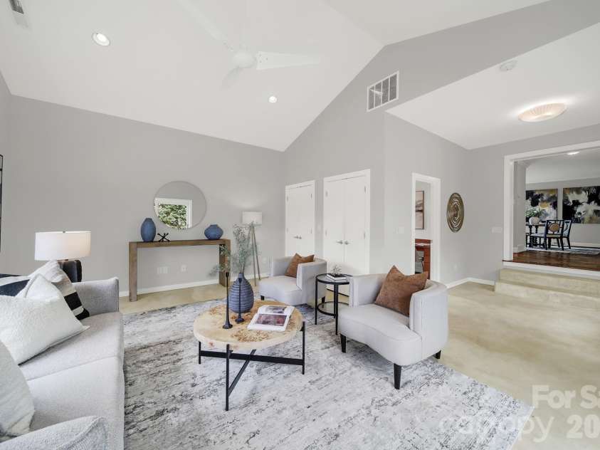5001 White Oak Road, Charlotte, NC 28210.  MLS# CAR4353228, YatesRealty ID 5019. 