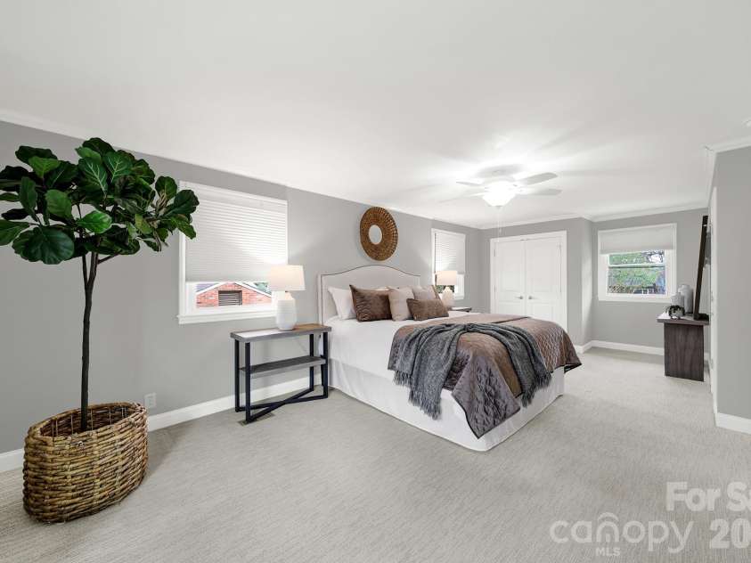5001 White Oak Road, Charlotte, NC 28210.  MLS# CAR4353228, YatesRealty ID 5019. 