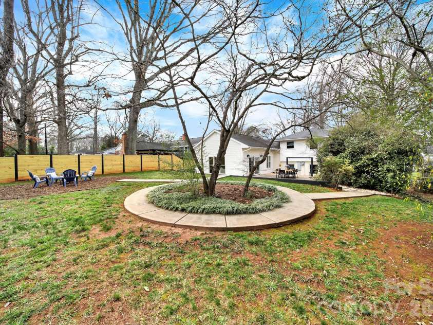 5001 White Oak Road, Charlotte, NC 28210.  MLS# CAR4353228, YatesRealty ID 5019. 
