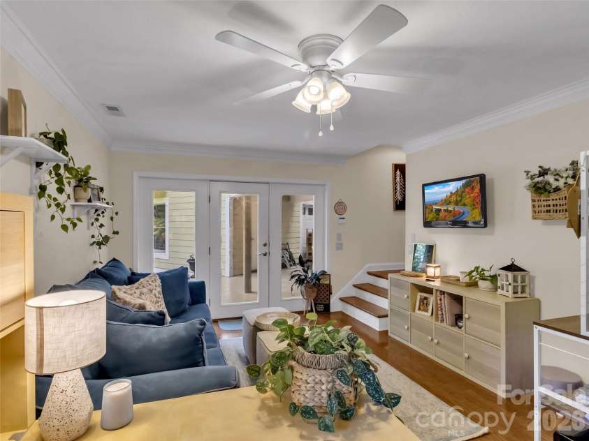 391 Grand Vista Drive, Sylva, NC 28779.  MLS# CAR4420900, YatesRealty ID 50190. 