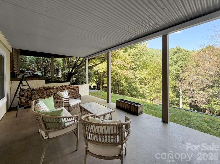 391 Grand Vista Drive, Sylva, NC 28779.  MLS# CAR4420900, YatesRealty ID 50190. 