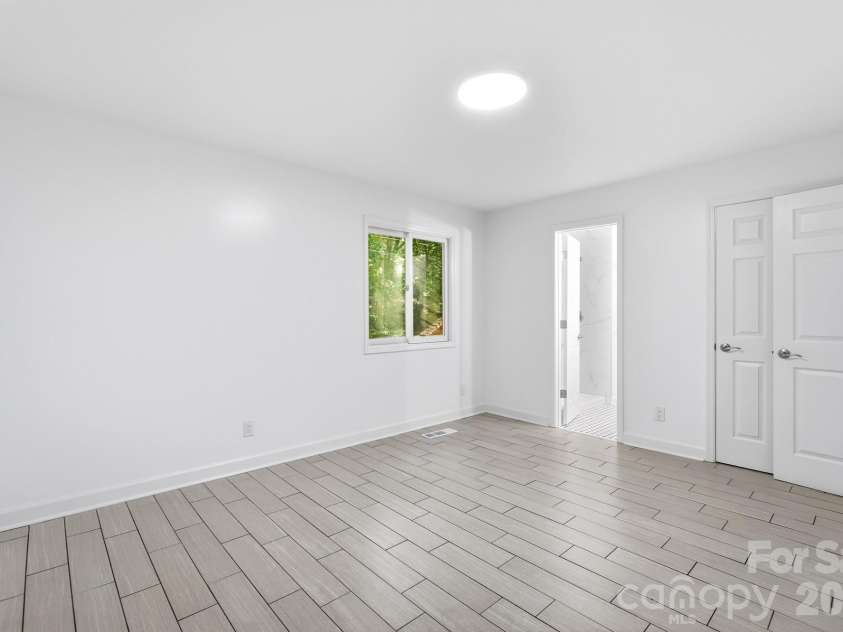 319 Settlement Drive, Midland, NC 28107.  MLS# CAR4418684, YatesRealty ID 50192. 