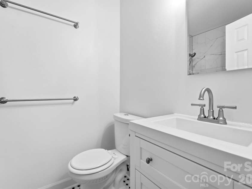 319 Settlement Drive, Midland, NC 28107.  MLS# CAR4418684, YatesRealty ID 50192. 
