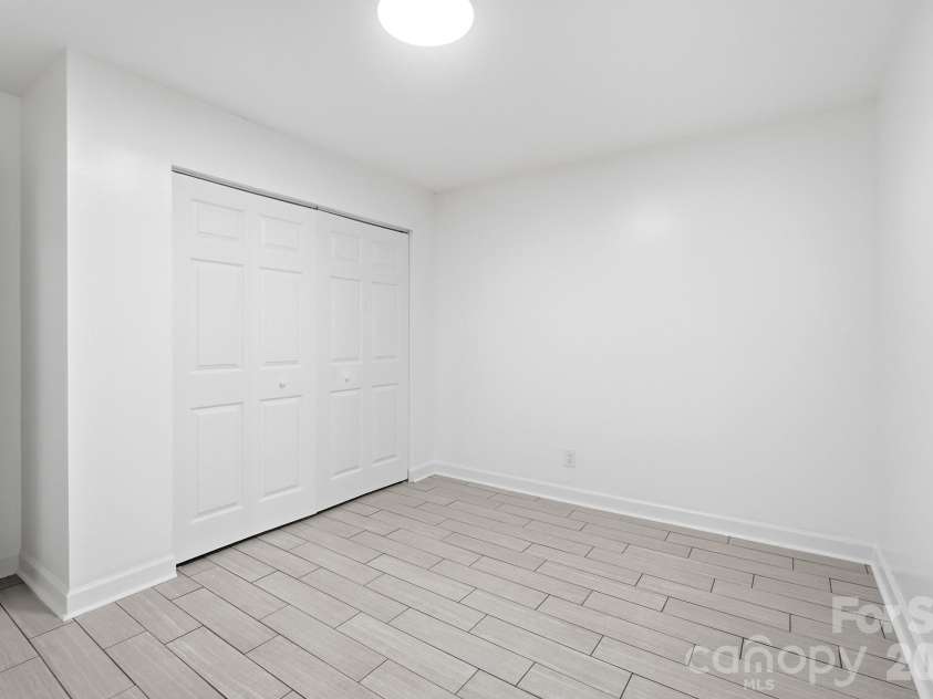 319 Settlement Drive, Midland, NC 28107.  MLS# CAR4418684, YatesRealty ID 50192. 