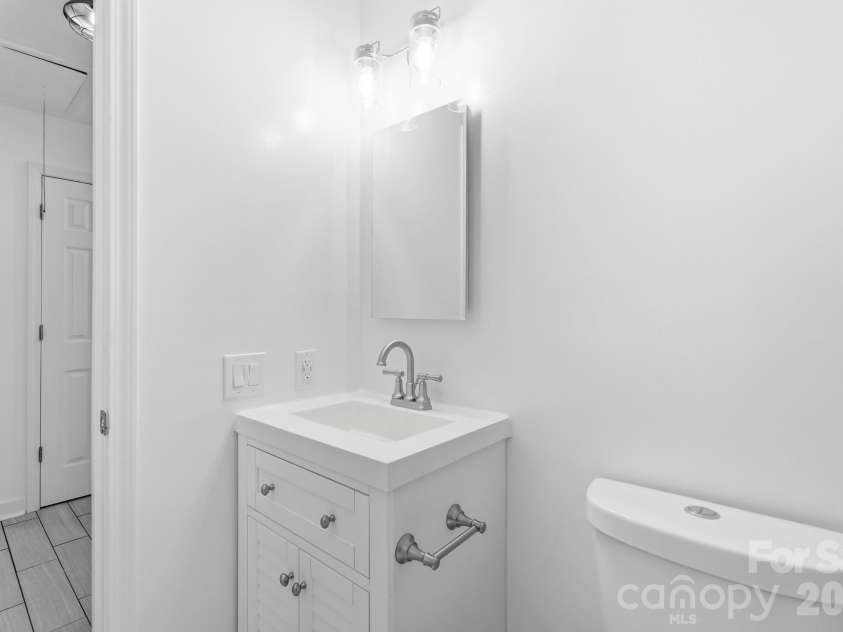 319 Settlement Drive, Midland, NC 28107.  MLS# CAR4418684, YatesRealty ID 50192. 