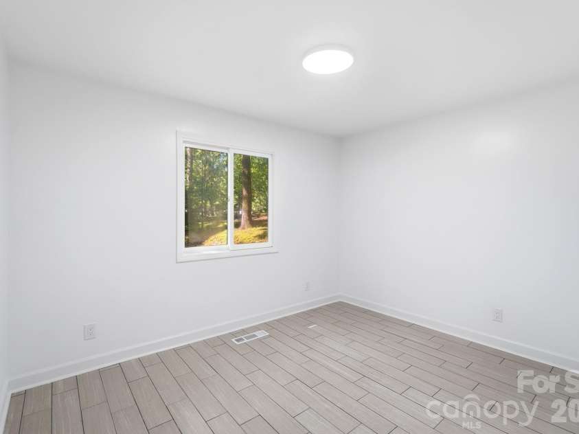 319 Settlement Drive, Midland, NC 28107.  MLS# CAR4418684, YatesRealty ID 50192. 