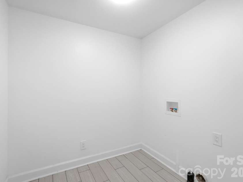 319 Settlement Drive, Midland, NC 28107.  MLS# CAR4418684, YatesRealty ID 50192. 