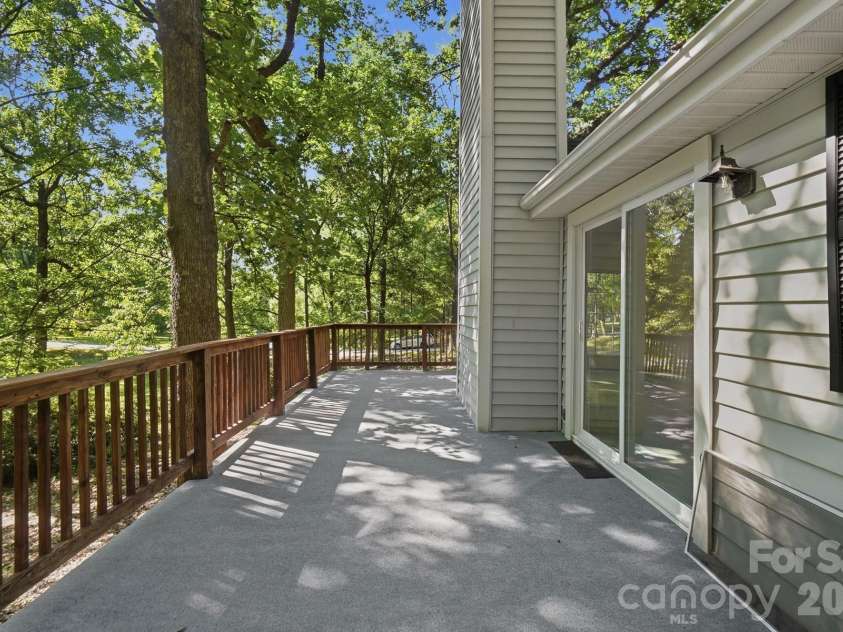319 Settlement Drive, Midland, NC 28107.  MLS# CAR4418684, YatesRealty ID 50192. 