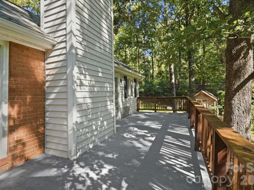 319 Settlement Drive, Midland, NC 28107.  MLS# CAR4418684, YatesRealty ID 50192. 