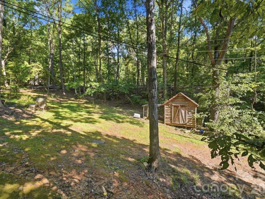 319 Settlement Drive, Midland, NC 28107.  MLS# CAR4418684, YatesRealty ID 50192. 