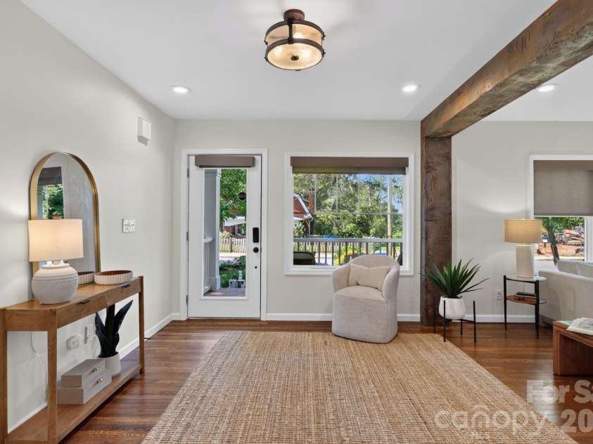 63 Westwood Place, Asheville, NC 28806.  MLS# CAR4417640, YatesRealty ID 50197. 