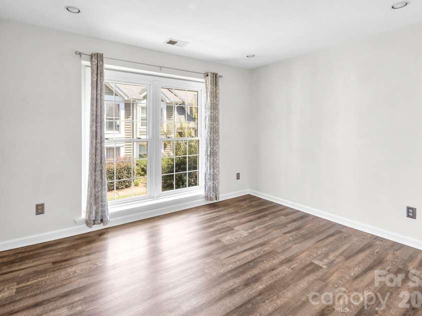 8228 Legare Court, Charlotte, NC 28210.  MLS# CAR4418862, YatesRealty ID 50198. 
