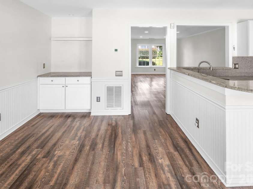 8228 Legare Court, Charlotte, NC 28210.  MLS# CAR4418862, YatesRealty ID 50198. 