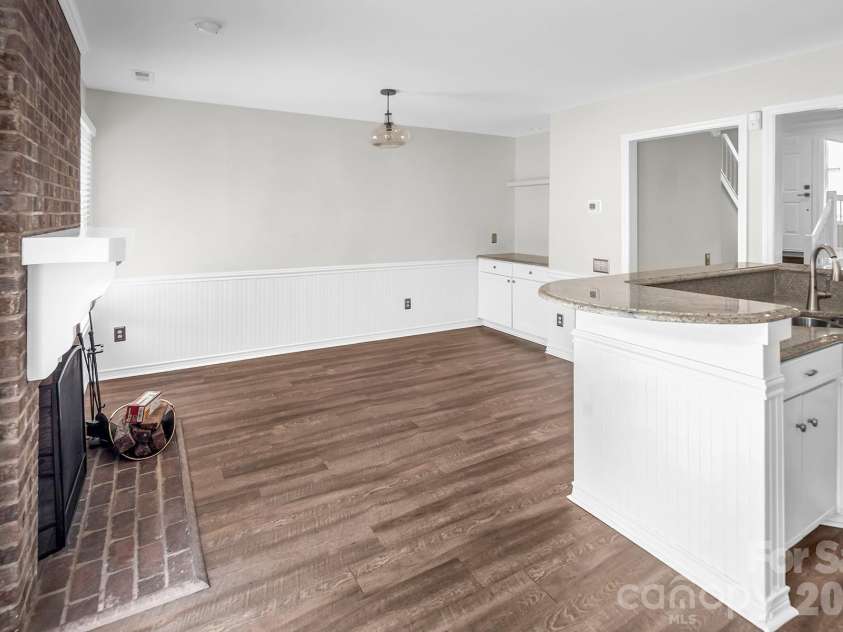 8228 Legare Court, Charlotte, NC 28210.  MLS# CAR4418862, YatesRealty ID 50198. 
