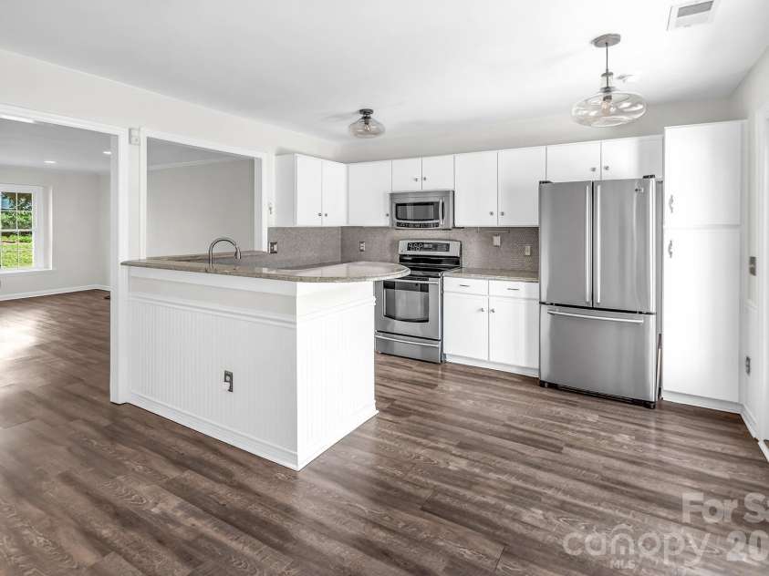 8228 Legare Court, Charlotte, NC 28210.  MLS# CAR4418862, YatesRealty ID 50198. 