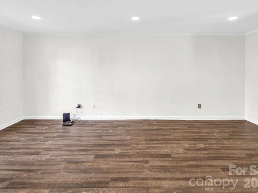 8228 Legare Court, Charlotte, NC 28210.  MLS# CAR4418862, YatesRealty ID 50198. 