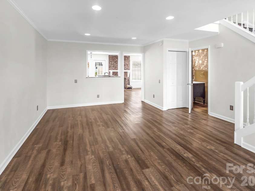 8228 Legare Court, Charlotte, NC 28210.  MLS# CAR4418862, YatesRealty ID 50198. 