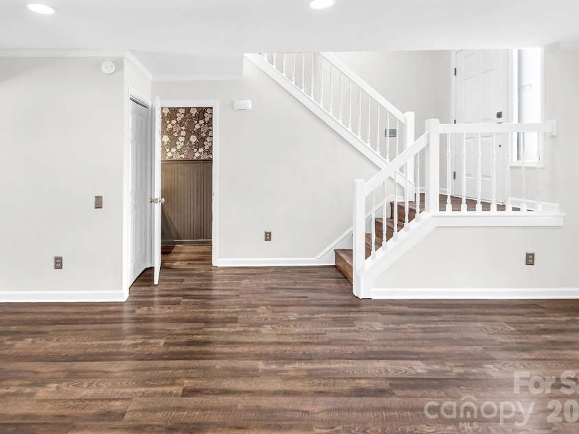 8228 Legare Court, Charlotte, NC 28210.  MLS# CAR4418862, YatesRealty ID 50198. 