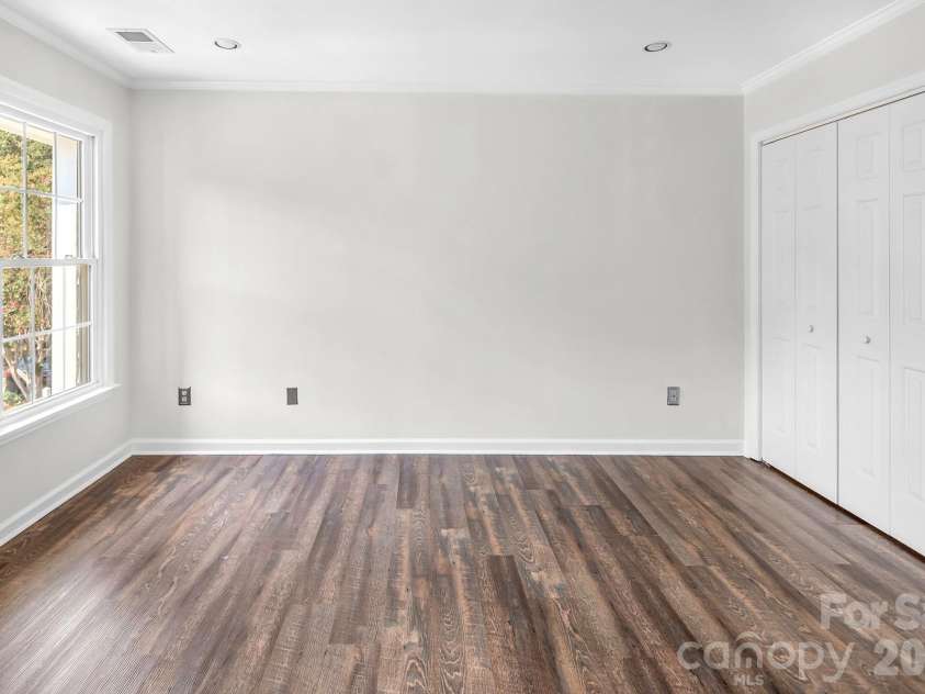 8228 Legare Court, Charlotte, NC 28210.  MLS# CAR4418862, YatesRealty ID 50198. 