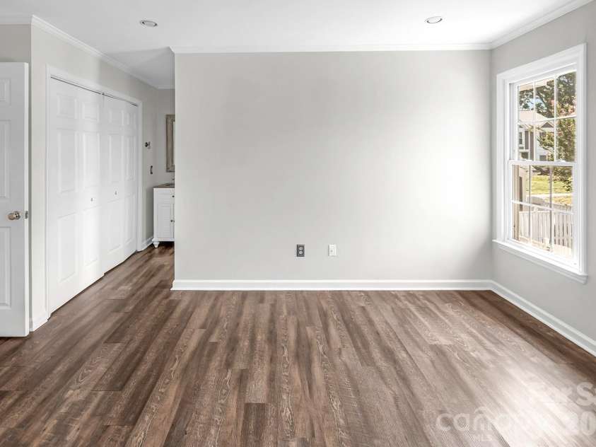 8228 Legare Court, Charlotte, NC 28210.  MLS# CAR4418862, YatesRealty ID 50198. 