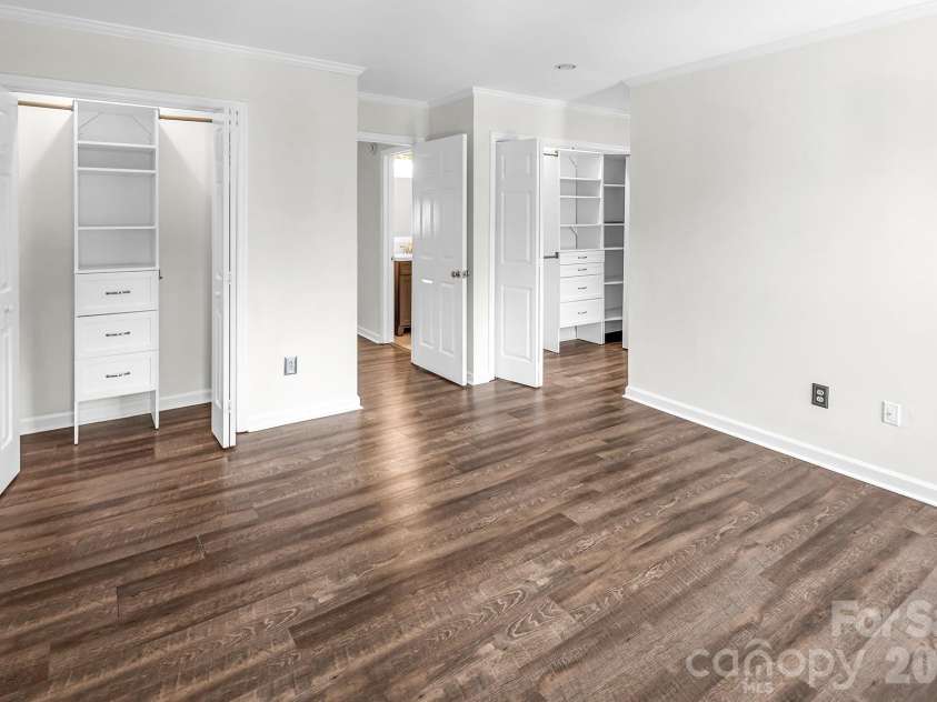 8228 Legare Court, Charlotte, NC 28210.  MLS# CAR4418862, YatesRealty ID 50198. 