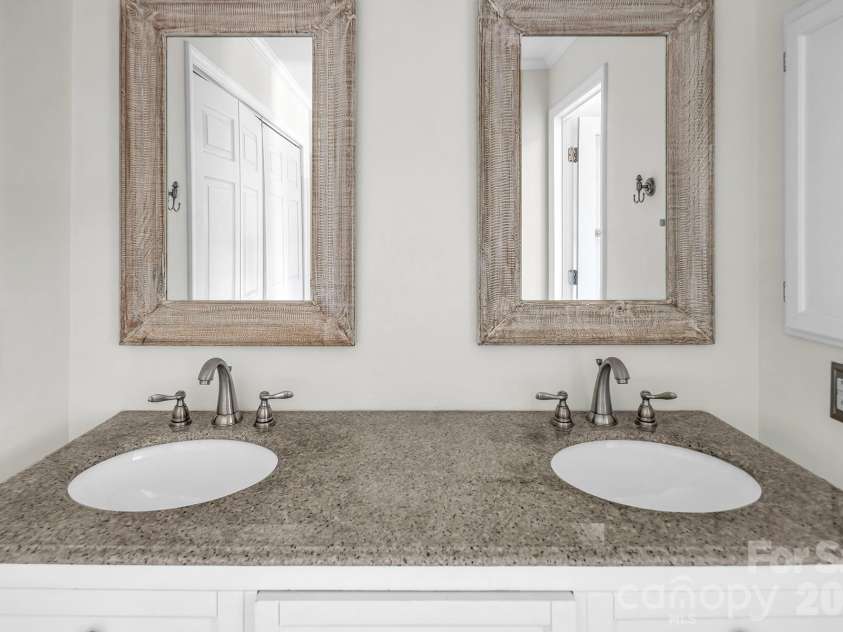 8228 Legare Court, Charlotte, NC 28210.  MLS# CAR4418862, YatesRealty ID 50198. 