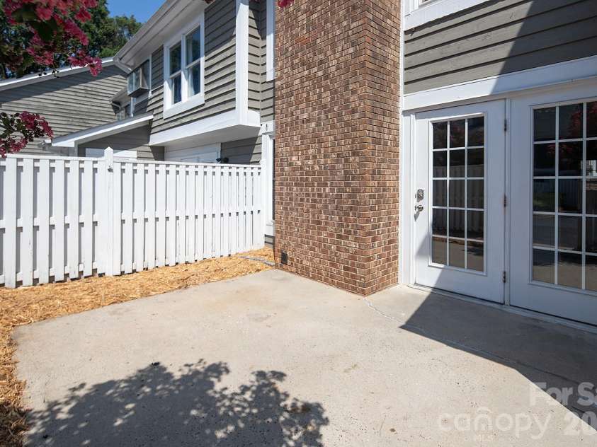 8228 Legare Court, Charlotte, NC 28210.  MLS# CAR4418862, YatesRealty ID 50198. 