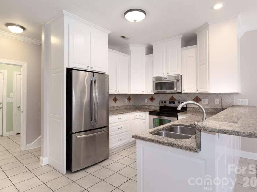 1525 Garrett Landen Drive, Clover, SC 29710.  MLS# CAR4357424, YatesRealty ID 5020. 