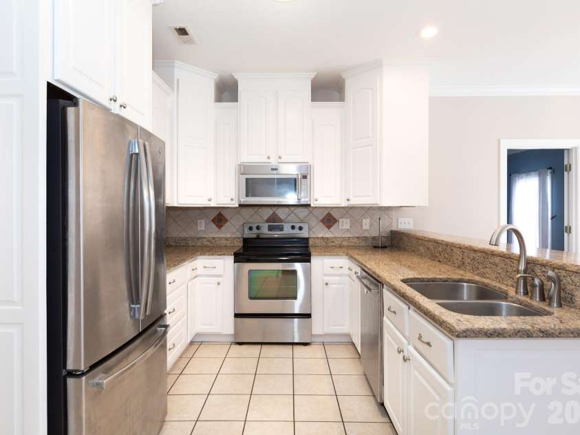 1525 Garrett Landen Drive, Clover, SC 29710.  MLS# CAR4357424, YatesRealty ID 5020. 