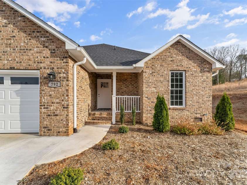 792 Harris Avenue, Valdese, NC 28690.  MLS# CAR4209962, YatesRealty ID 5020. 