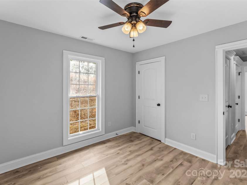 792 Harris Avenue, Valdese, NC 28690.  MLS# CAR4209962, YatesRealty ID 5020. 