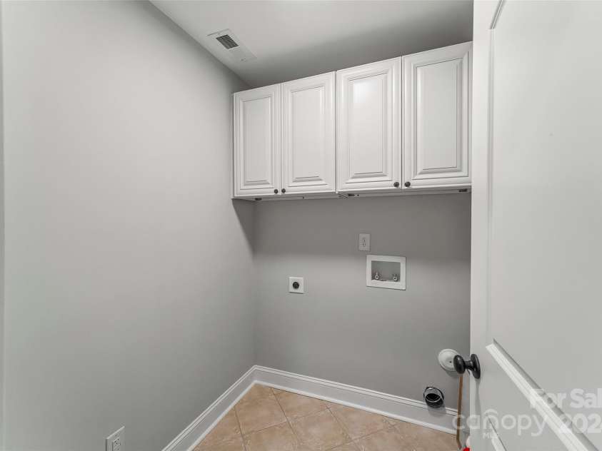 792 Harris Avenue, Valdese, NC 28690.  MLS# CAR4209962, YatesRealty ID 5020. 