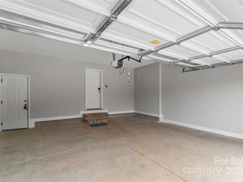 792 Harris Avenue, Valdese, NC 28690.  MLS# CAR4209962, YatesRealty ID 5020. 