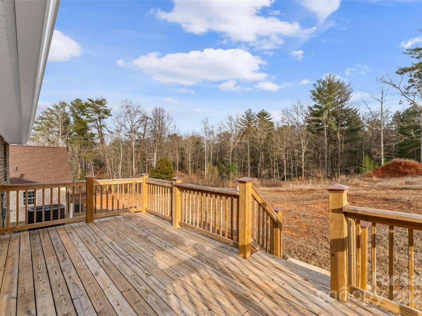 792 Harris Avenue, Valdese, NC 28690.  MLS# CAR4209962, YatesRealty ID 5020. 