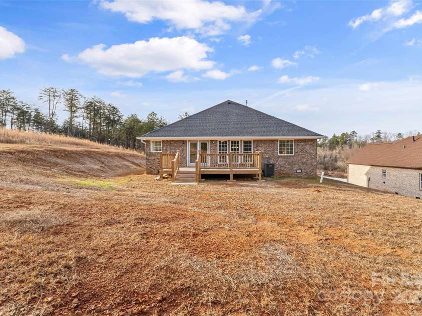 792 Harris Avenue, Valdese, NC 28690.  MLS# CAR4209962, YatesRealty ID 5020. 